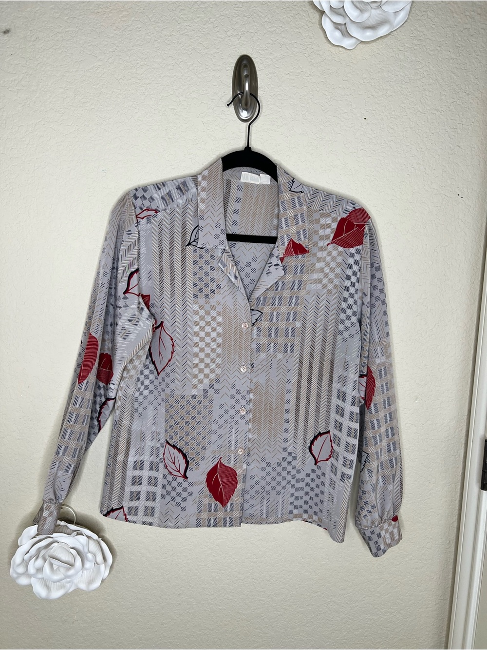 NTM: Vintage Dalton Abstract Plaid Leaf Print Blouse Size 8